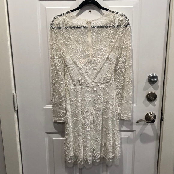 Lara "Channing" Dress, worn once, size 6, ivory - Picture 3 of 8